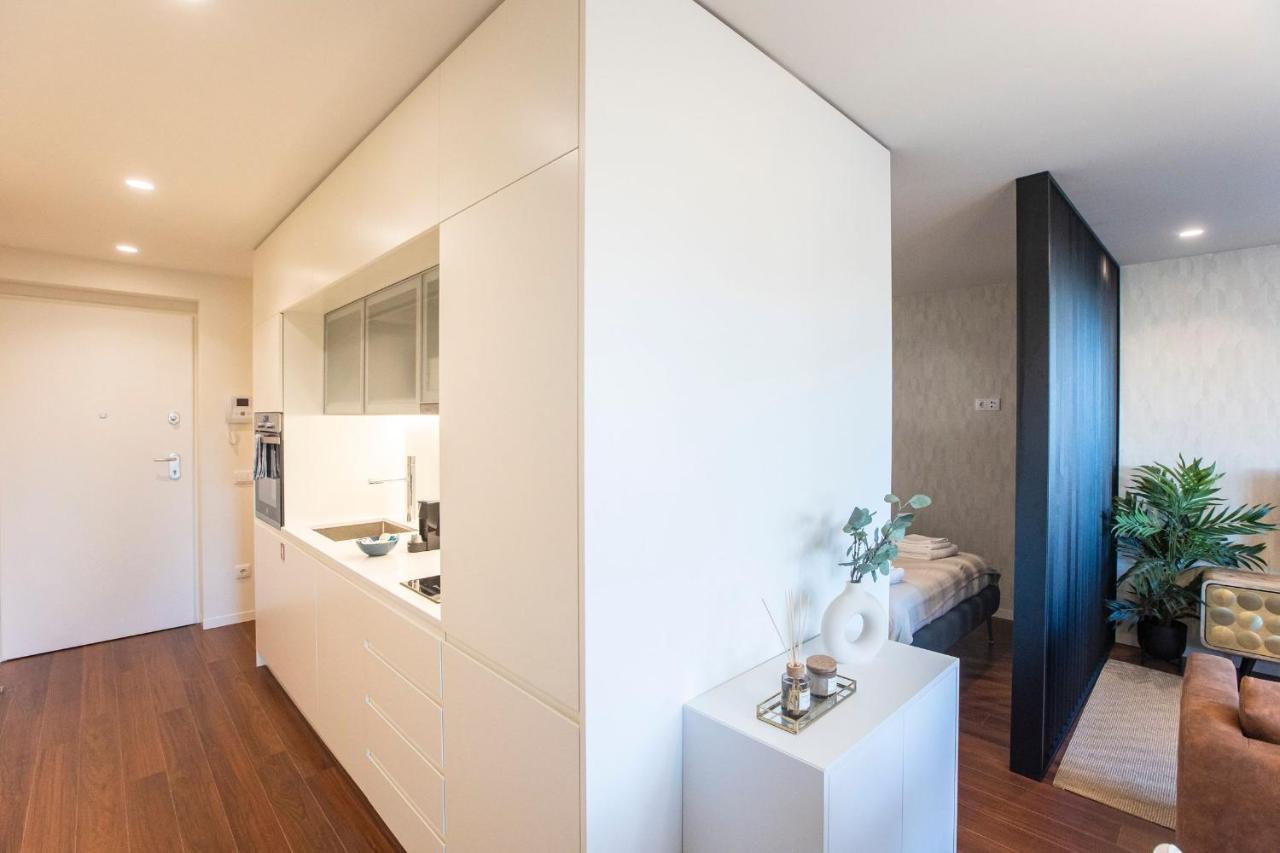 Bombarda Apartments By Lovelystay Porto Luaran gambar