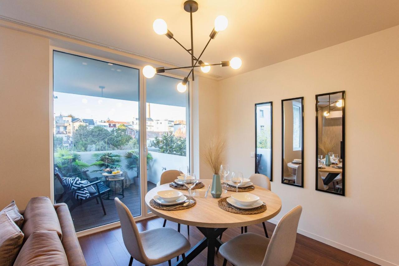 Bombarda Apartments By Lovelystay Porto Luaran gambar