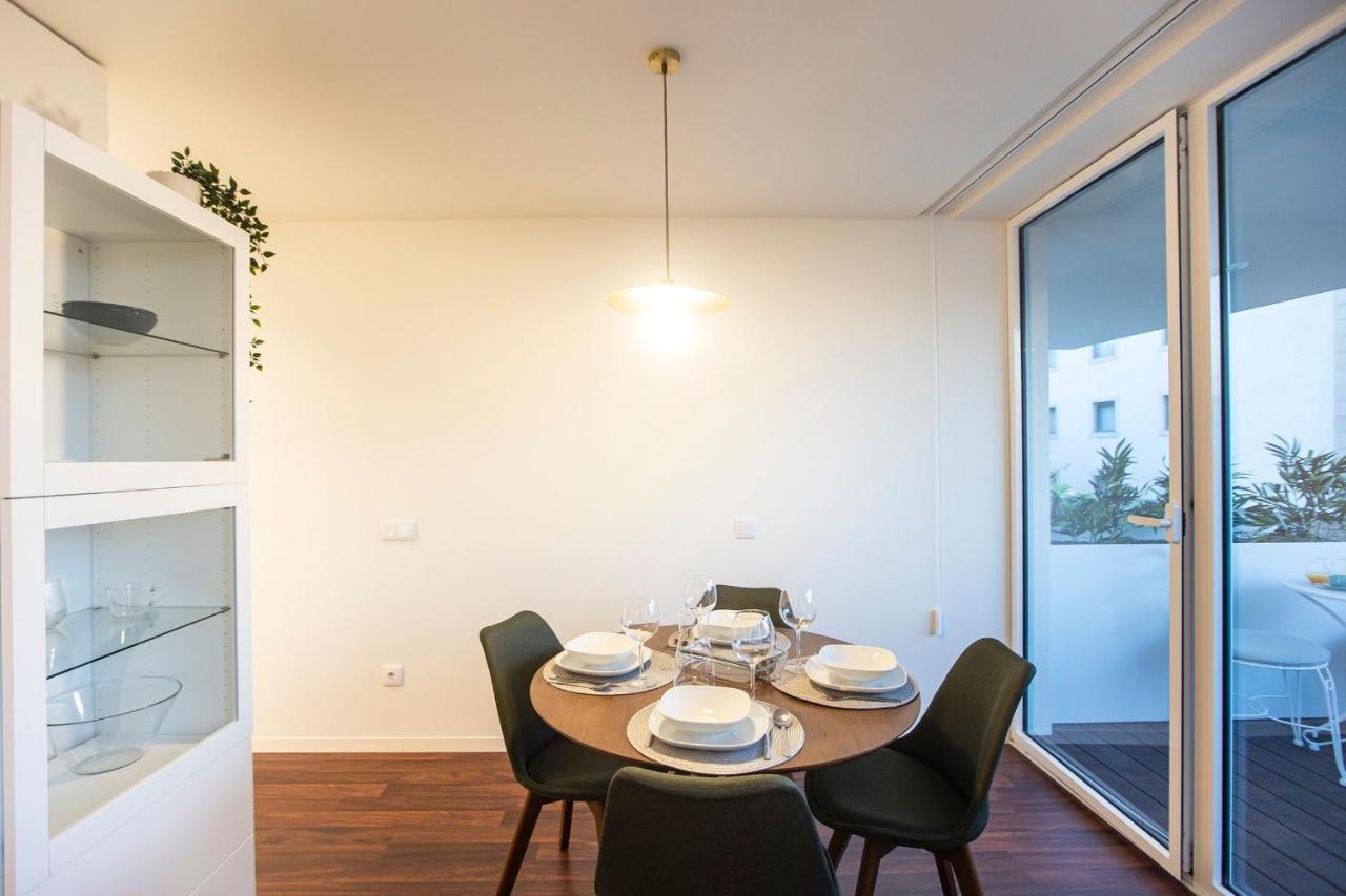 Bombarda Apartments By Lovelystay Porto Luaran gambar