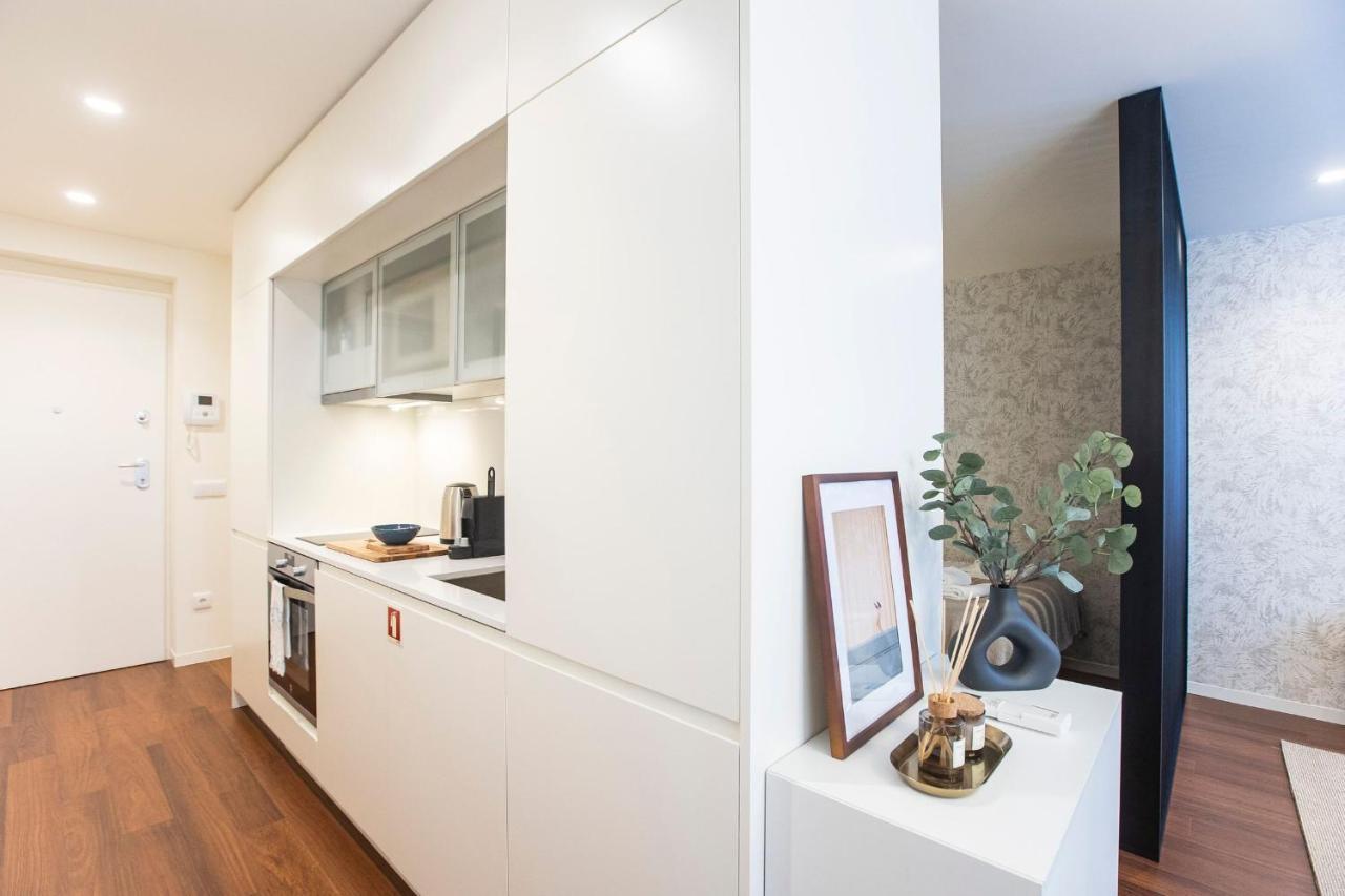 Bombarda Apartments By Lovelystay Porto Luaran gambar