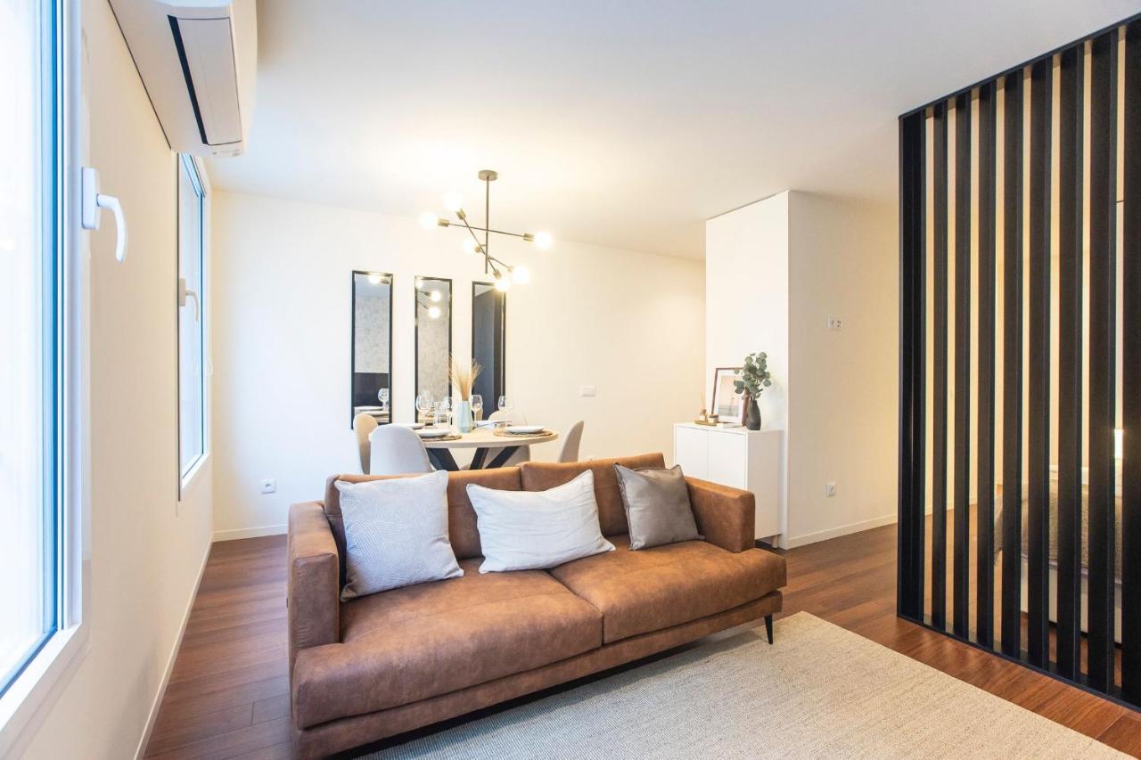 Bombarda Apartments By Lovelystay Porto Luaran gambar